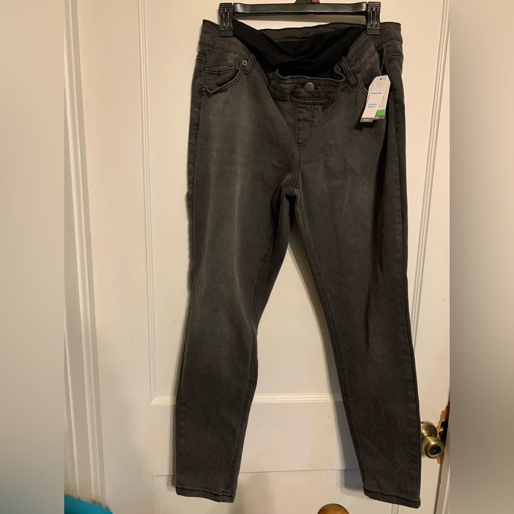 NWT Maternity Jeans Size Large 12-14